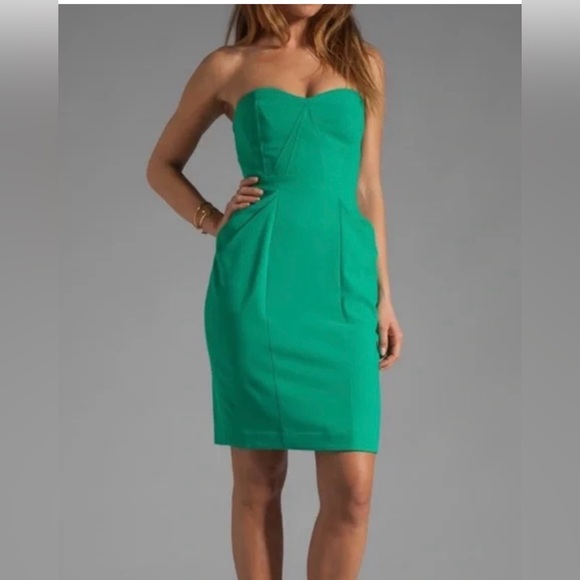 BCBG green strapless dress with pockets size 6 - Picture 1 of 6